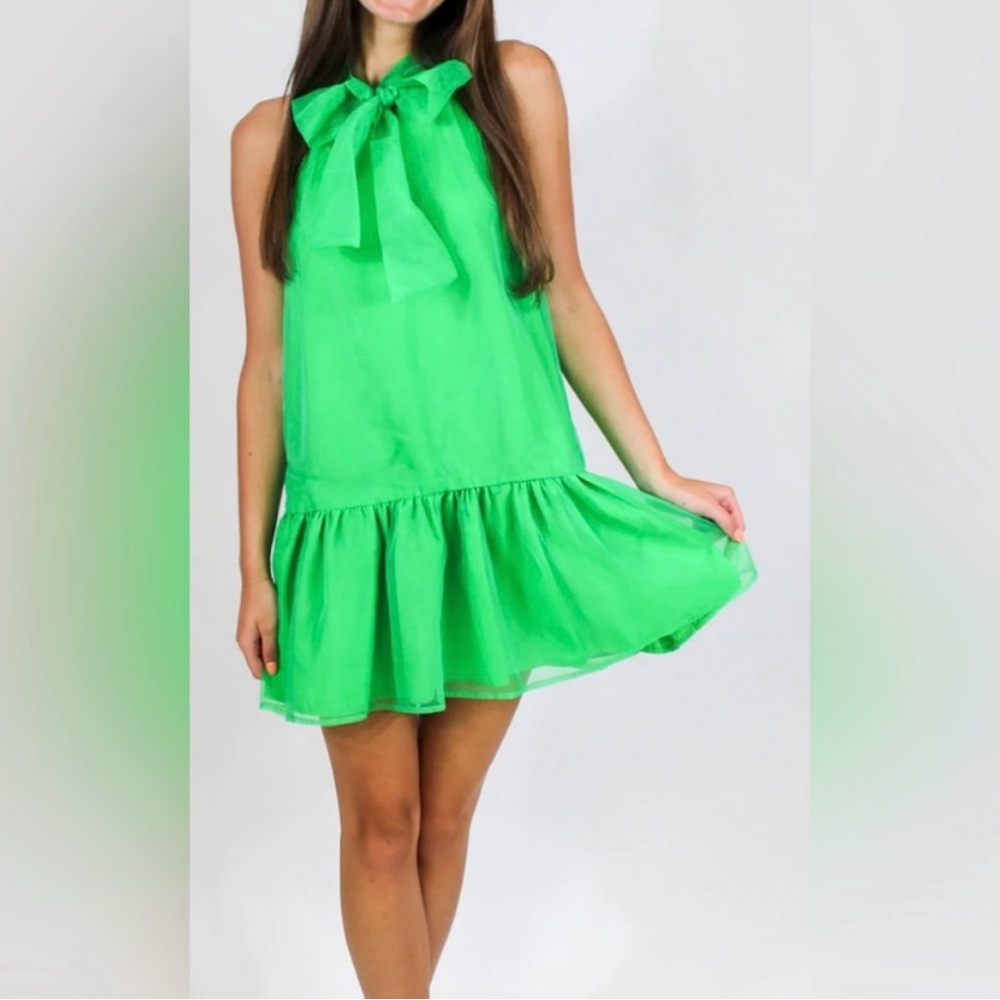 Green bow dress